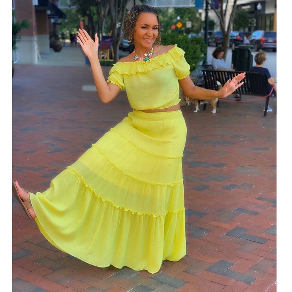 Ruffle Maxi Skirt Set - Picture 2 of 2